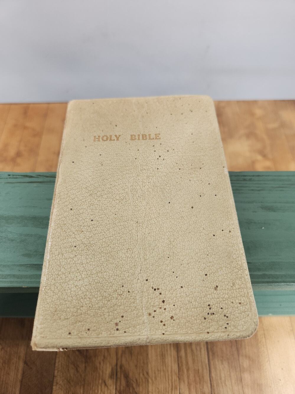 Vintage KJV Holy Bible World Publishing Self Pronouncing Ivory Mid Century